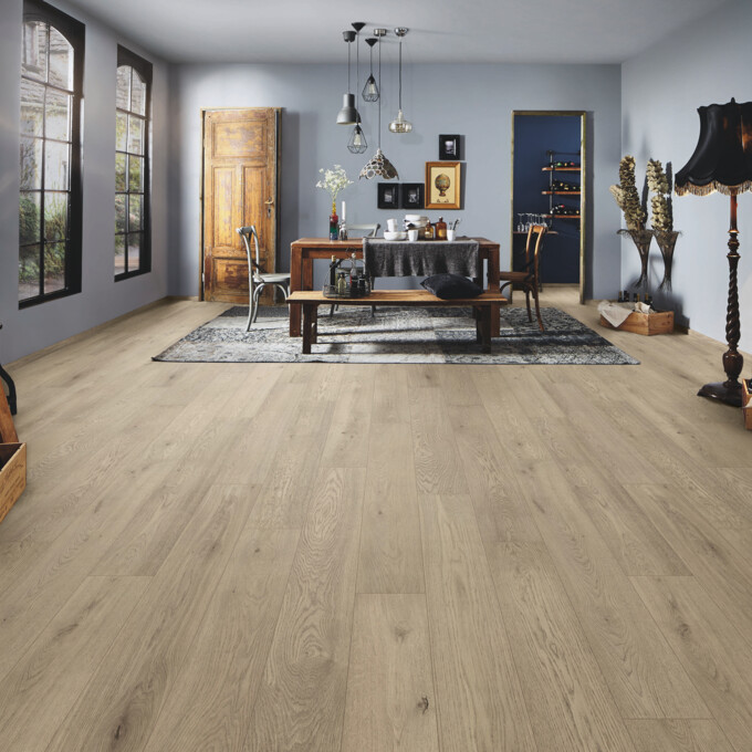 LOGOCLIC<sup>®</sup> Moisture resistant laminate flooring vinto WR: Decor K724 Eiche Flinton