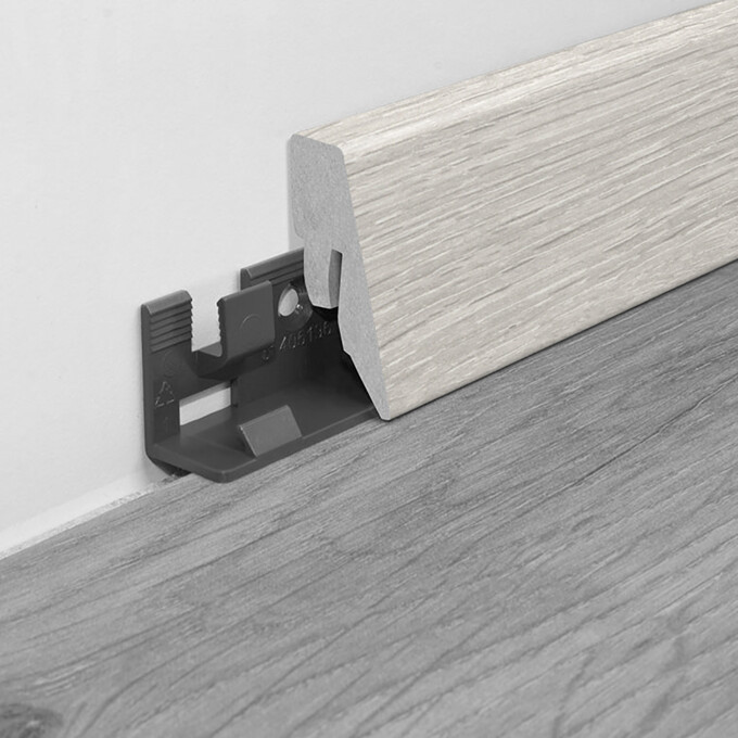 LOGOCLIC<sup>®</sup> Classic skirting boards Skirting board K40C: Decor 8461,K031,7843 