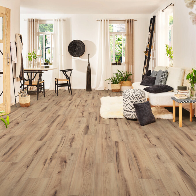LOGOCLIC<sup>®</sup> Laminate flooring family: Decor K602 Buche Varese