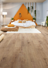 Schlafzimmer mit Laminatboden Aquaprotect Smart von LOGOCLIC<sup>®</sup>