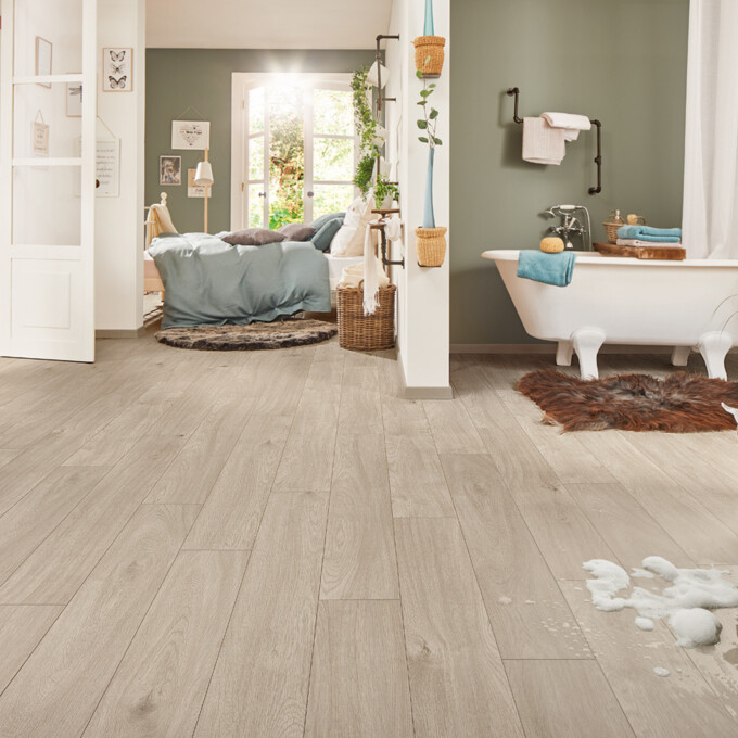 LOGOCLIC<sup>®</sup> Vådrumslaminat aquaprotect: Mønster K337 Nature Oak