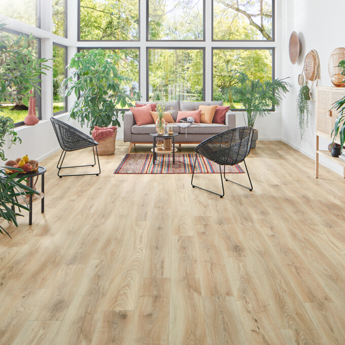 LOGOCLIC<sup>®</sup> Moisture resistant laminate flooring ambienta: Decor K453 Honig Eiche