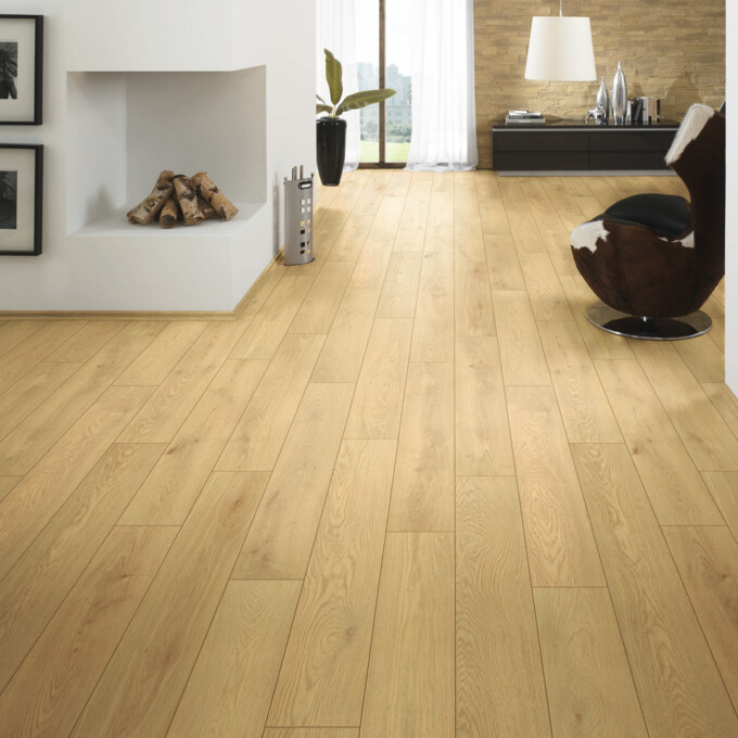 LOGOCLIC<sup>®</sup> Moisture resistant laminate flooring vinto WR: Decor K725 Eiche Cornsilk